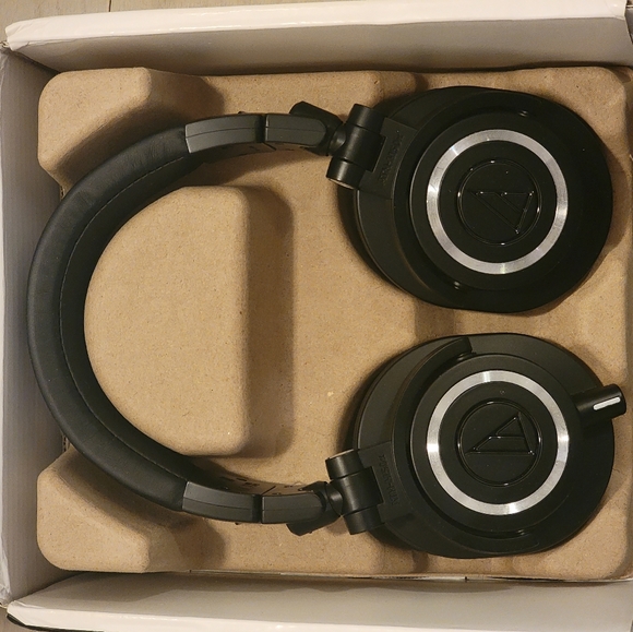 Audio Technica ATH-M50x - Picture 2 of 2